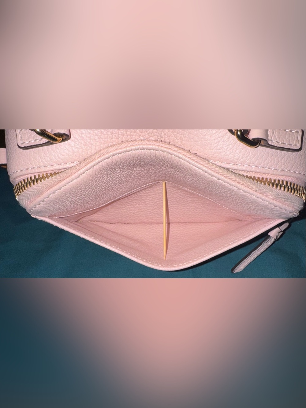 Dooney & Bourke Women's Belvedere Ambler Crossbody Camera Bag Pebbled Leather - Picture 8 of 15